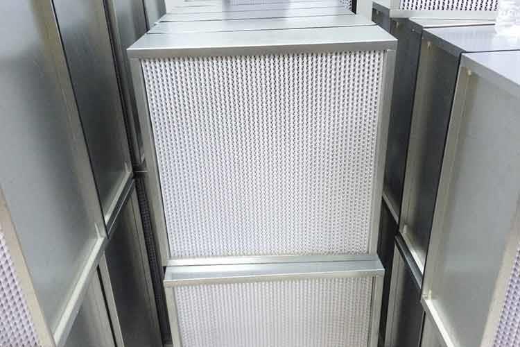 有隔板高效过滤器分为纸隔板高效过滤器、铝箔隔板高效过滤器和耐高温有隔板过滤器 有隔板高效过滤器分为纸隔板高效过滤器、铝箔隔板高效过滤器和耐高温有隔板过滤器