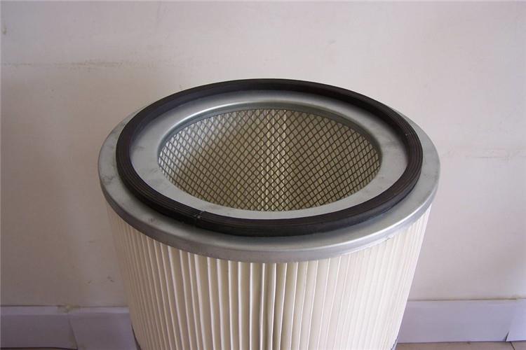 风机乐鱼在线登录入口（China）官方网站主要是由风机，滤筒还有控制柜和箱体几大部件组合而成的，其中利用风机将粉尘吸入箱体内