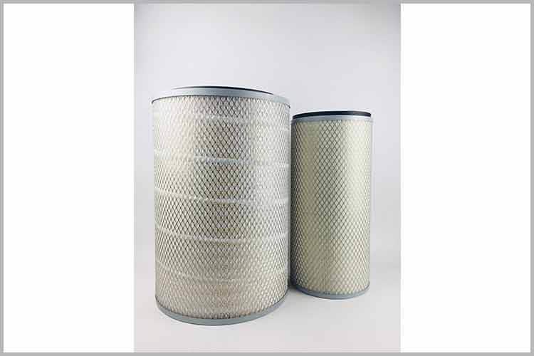 经常检查和清理客车乐鱼在线登录入口（China）官方网站离心除尘罩上的排气孔，使它保持畅通，倒尽积尘盘中的尘土