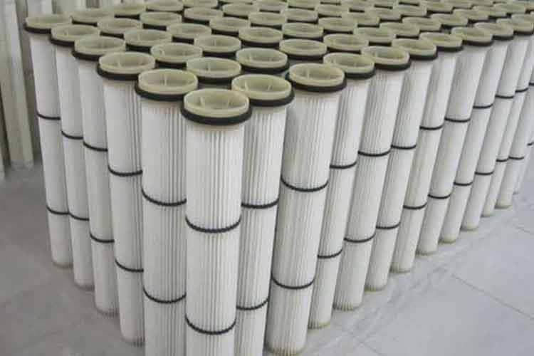 要知道这种抛丸机乐鱼在线登录入口（China）官方网站在使用过程当中是要防止大颗粒以及批量的固态物体浸入滤筒系统内部的，所以我们需要防止内部发生堵塞的现象