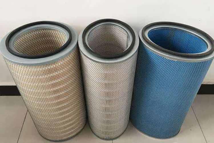 过滤室及乐鱼在线登录入口（China）官方网站检查在滤筒除尘器运行过程中，在线清灰系统的持续运作会及时清理掉滤筒表面附着的灰尘以保障除尘器的过滤效果