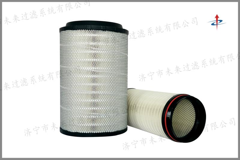 它既可以保护发动机,滤除空气中的硬质灰尘颗粒,又可向发动机提供清洁空气 它既可以保护发动机,滤除空气中的硬质灰尘颗粒,又可向发动机提供清洁空气